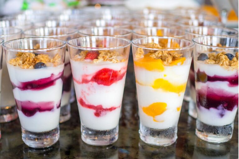 yogurt, parfait, breakfast-4083358.jpg